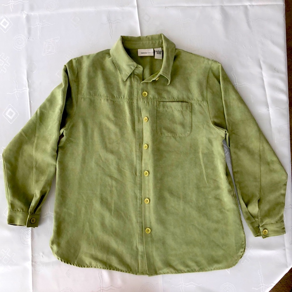 Medium blouse olive color classic style button up